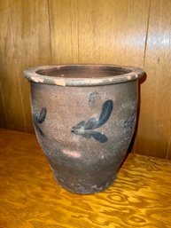 (B-14) ANTIQUE DECORATED STONEWARE CROCK - 10' BY 10'