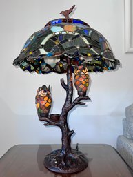 (A-3) STAINED GLASS TABLE LAMP WITH PAIR OF OWLS ON BRANCHES - DUEL LIGHT, HEAVY - 28' BY 20' (2nd One Listed)