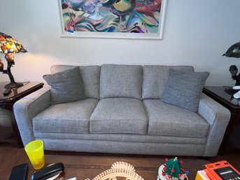 (LR) LA-Z-BOY GRAY UPHOLSTERED SOFA IN VERY GOOD CONDITION - 76' BY 38' BY 36'