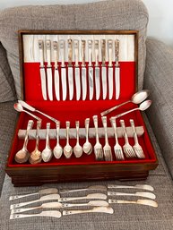 (A-139) SILVER PLATE SILVERWARE SET CORONATION DESIGN-99 PIECES WITH WOODEN CASE AS SHOWN