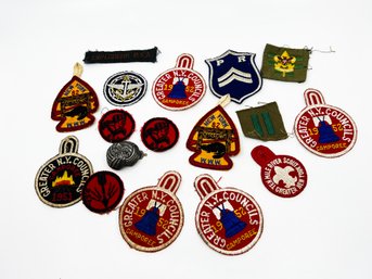 (J-33) VINTAGE LOT OF 15 SEW ON PATCHES ASSORTED PLUS 1 BOY SCOUT TIE HOLDER