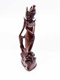 (A-28) VINTAGE INDONESIA FOLKLORE CARVED WOOD STATUETTE  -'THE TALE OF DEWI RATIH'-SOME DAMAGE & MISSING PIECE