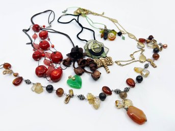 (J-37) VINTAGE LOT OF SEVEN FUNKY JEWELRY PIECES, BEADS, LEATHER, ARTIST SIGNED-6 NECKLACES'S AND 1 PENDENT