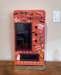 (ZZ-59) HALLOWEEN TREAT VAULT - CANDY FOR LITTLE MONSTERS - 27' BY 12'