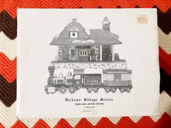 (Z-44)  VINT. 1986 DEPT. 56  ' DICKENS VILLAGE SERIES-'CHADBURY STATION'-ORIG. BOX-HAND PAINTED PORCELAIN