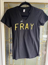 (A-41) VINTAGE LADIES ROCK MEMORABLIA BKACK TEE SHIRT-THE BAND THE 'FRAY'-SIZE SMALL-100 COTTON