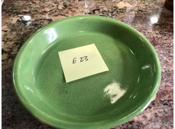 E-23 - VINTAGE McCOY PIE PLATE - GREEN