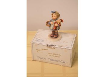 A-22 GOEBEL/HUMMEL FIGURINE WITH BOX- GIRL WITH JESTER DOLL AND BASKET