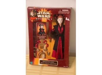 A-27 STAR WARS FIGURINE IN BOX- QUEEN AMIDALA-ULTIMATE HAIR