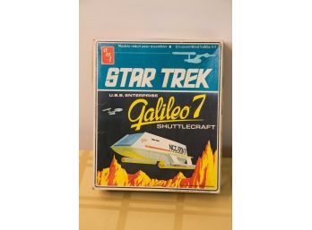 A-30 STAR TREK GALILEO 7 SHUTTLE CRAFT MODEL  - DON'T KNOW IF IT IS COMPLETE