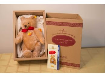 A-9 STEIFF BEAR COLLECTOR CLUB WITH BOX