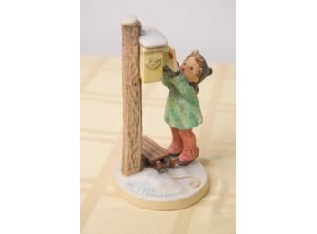 A-48 VINTAGE GOEBEL/HUMMEL FIGURINE 'A LETTER TO SANTA CLAUS'