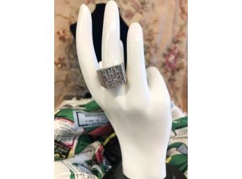 14 KARAT WHITE GOLD MENS RING W 36 PRINCESS CUT DIAMONDS. SIZE 8.5 AND MEASURES .75' & 7.95 DWT