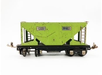 (93) VINTAGE LIONEL PREWAR-#653-GREEN HOPPER (COAL CAR)-BOX