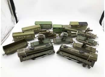 (153) RARE MARX VINTAGE ARMY SUPPLY TRAINS-#500-TIN TOYS-15 IN TOTAL-2 LOCOMOTIVES