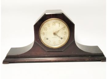 (31) ANTIQUE MANTEL CLOCK-THE NEW HAVEN CLOCK CO-USA-WOOD AND GLASS