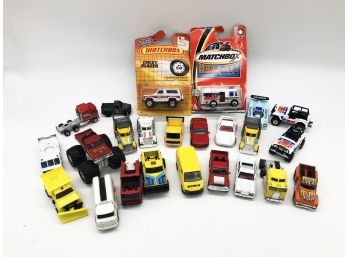 (106) LOT OF 24 TOY CARS AND TRUCKS-MATCHBOX.YANMING, HOT WHEELS-ALLMADE IN ASIA