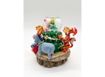 D-13- DISNEY 'Winnie The Pooh' MUSICAL SNOW GLOBE -CHRISTMAS TREE - PLAYS 'OH TANNENBAUM'- 6'