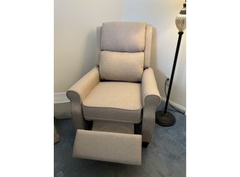 LIKE NEW TAN UPHOLSTERED RECLINER CHAIR