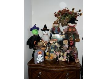 C-3- LOT OF HALLOWEEN / FALL DECORATIONS - WITCHES, OWL, TOMBSTONE, PUMPKINS