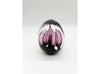 A-34- STUDIO AHUS SWEDEN 1988 SIGNED HAND BLOWN ART GLASS PAPERWEIGHT - PURPLE - 5' TALL