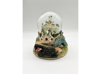 D-44- DISNEY SNOW GLOBE - CINDERELLAS CASTLE - MISSING MUSICAL ELEMENT- 8'