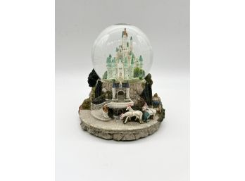 D-18- DISNEY MUSICAL SNOW GLOBE - 'CINDERELLA'S CASTLE'- PLAYS 'SO THIS IS LOVE' -7'