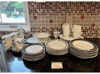 (K-7) THOMAS, ROSENTHAL GROUP ASSORTED DINNERWARE - 44 PIECES - 8 C&S, 8 MUGS, 6 DINNER, 6 SALAD, 7 SOUP, 7