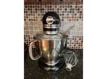 (K-4) KITCHEN AID MIXER - BLACK, ARTISAN MODEL 325 WITH ATTACHMENTS