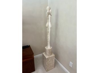 (MB) KISSING COUPLE SCULPTURE ON BASE - 65' TALL - TRAVERTINE, VENEER