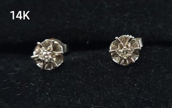 14KT White Gold Earrings With Diamonds