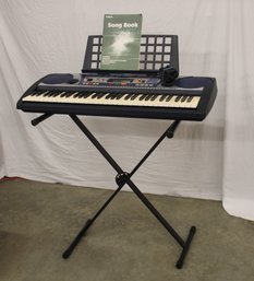 Yamaha Keyboard PSR-260 W/stand, Ele. Plug & Songbook, Working, 36x14'H  (114)