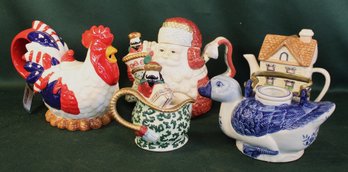 4 Teapots * Creamer - Santa, Chicken, House & Duck(139)