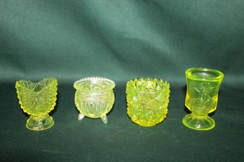 4 Pcs Uranium Glass -faroy Button & Bow Toothpick, Boyd Vaseline Hopalong Cassidy  Toothpick, 2-3'H  (143)