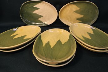 8 Shawnee USA Cornware Plates, 9.5' Long  (14)