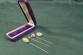 Antique 4 Hat/Lapel Pins In Velvet Box (159)