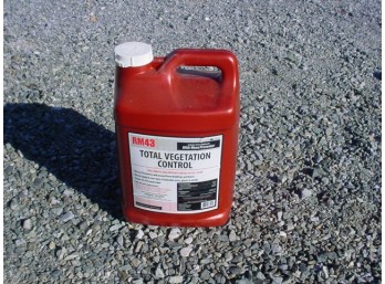 2.5 Gallon Vegetation Control (unopened)