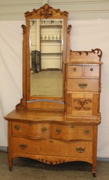 Outstanding Quartersawn Serpentine Oak 'L' Shaped Dresser W/beveled Mirror , 45'x 20'x 80'H  (203)