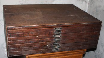 Antique Oak 7 Drawer Map Case,  With Maps.28x20x9'H   (231)