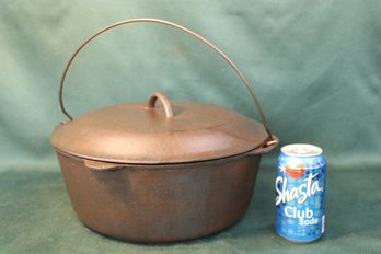 Cast Iron, #10 Dutch Oven With Lid   (28)