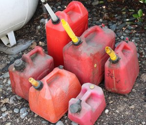 6 Plastic One To Five Gallon Fuel Containers  (292)