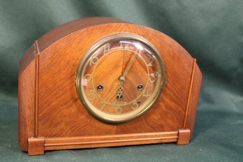 Art Deco Seth Thomas Mantle Clock, #124, Spring Driven, 8 Day Movement, Time & Strike, No Key   (322)