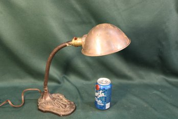 Antique Working Working Goose Neck Lamp And Shade  (324)