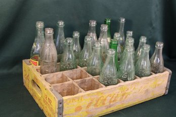 12 Coca Cola Bottles & 8 Other Sodas (3 Royal Crown, 3 Nehi, Squirt, Upper 10) In Wood Case, 18x12x4'  (330)