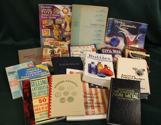Assorted Collector's Reference And  Price Guide Books   (349)