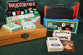 Card Shuffler, Texas Hold'em Poker Set, 9.5'x 5.5' Oak Wood Box, Playing Cards  (369)