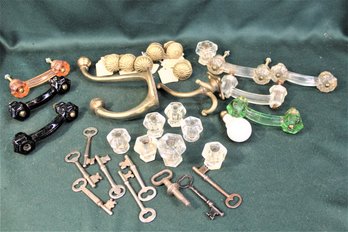 Amntique Glass & Brass Knobs, Handles,  Hooks & Old Keys  (379)