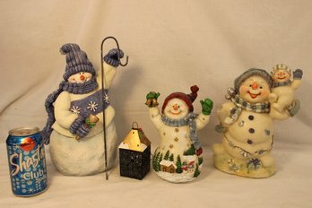 3 Ceramic Snowmen Figures   (43)