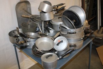 Ex Large Aluminum Cook Ware Lot(455)