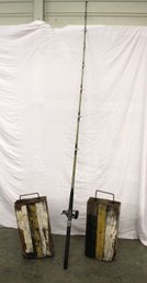 Sealine Daiwa SL23H 7' Fishing Pole And Reel & 2 Wood Bumpers (?) (69)
